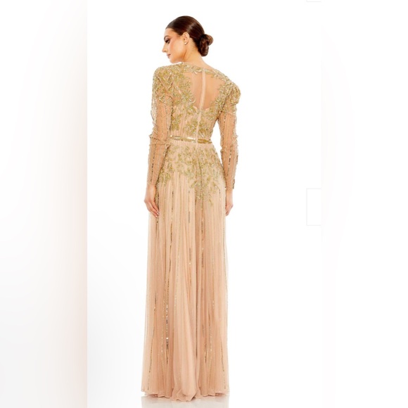 Beaded illusion puff sleeve gown - Picture 2 of 3